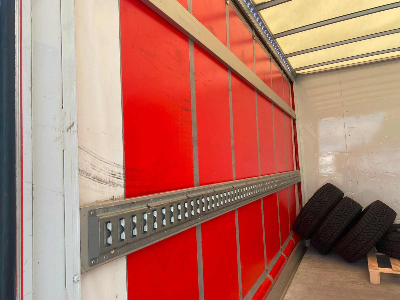 Fahrzeugabbildung Ford Transit  350 L3 Koffer mit LBW,Klima,AHK ,kamera