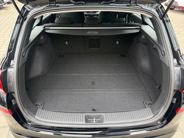 Fahrzeugabbildung Hyundai i30 1.5 cw Trend +KLIMA+NAVI+PDC+RFK+DAB+UVM+