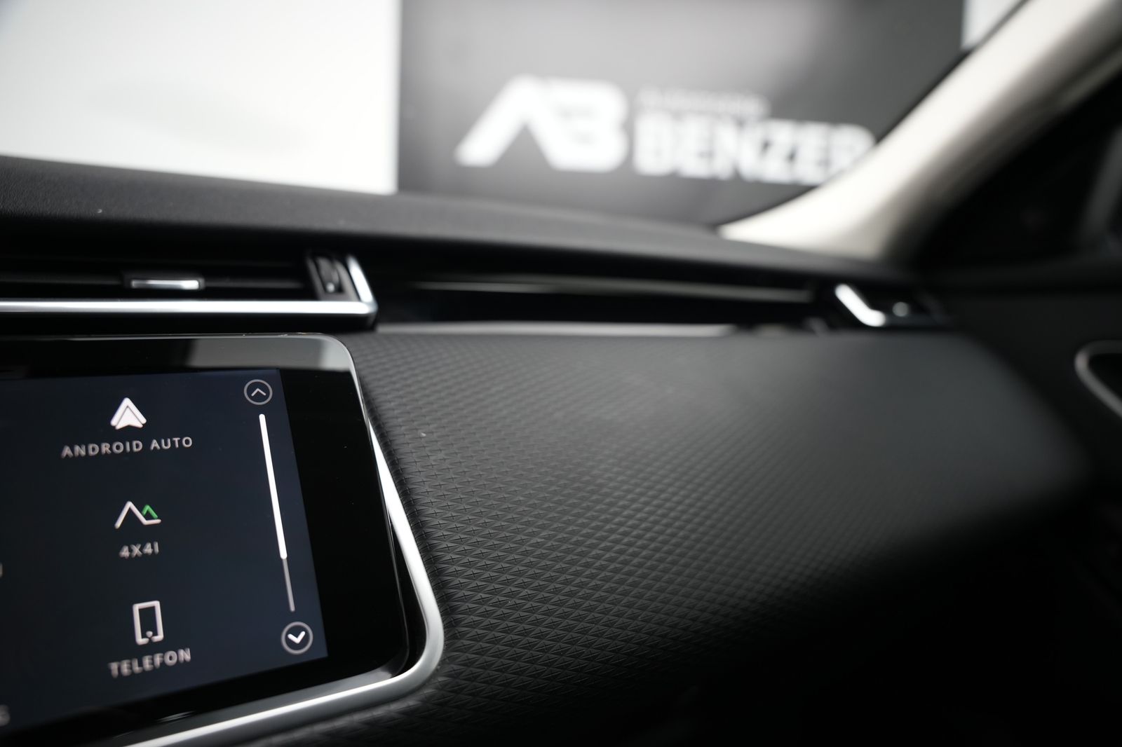 Fahrzeugabbildung Land Rover Range Rover Velar Kamera*Head-UP*Matrix*CarPlay