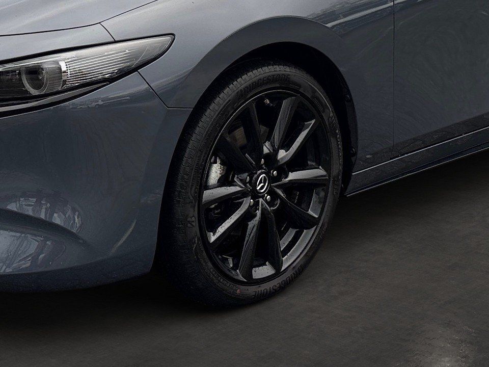 Fahrzeugabbildung Mazda 3 X 2.0i 186PS AWD A/T SELECTION DES-P PRE-P LED