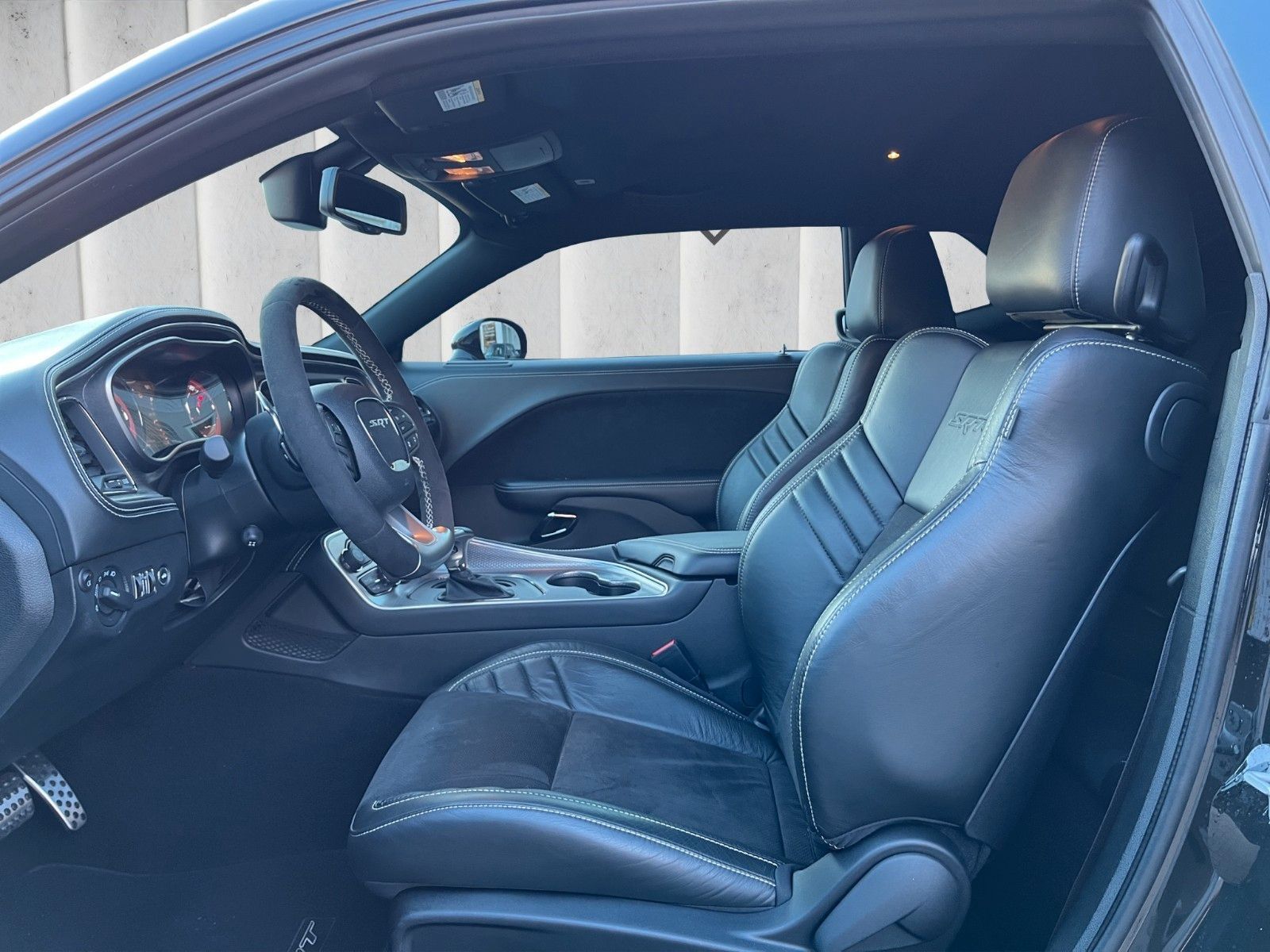 Fahrzeugabbildung Dodge Challenger * SRT V8*Hellcat*Black-Edition*727PS*