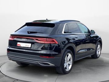 Audi Q8 - 8