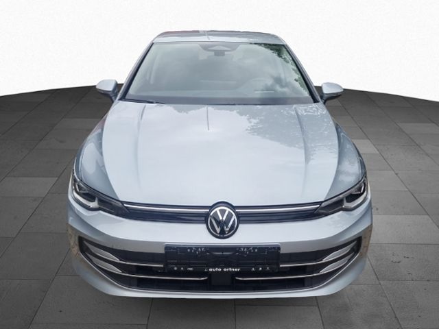 Fahrzeugabbildung Volkswagen Golf VIII 1.5 TSI STYLE AHK LED-PLUS KAMERA KLIM