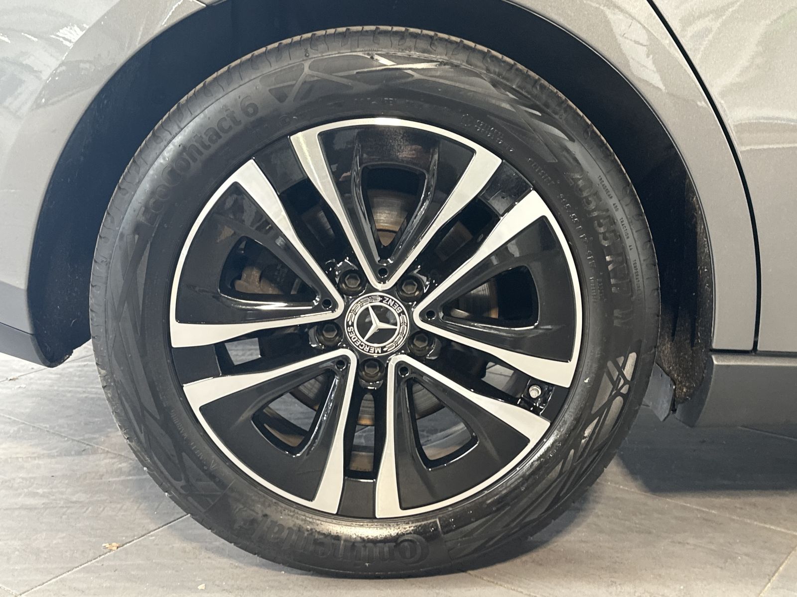 Fahrzeugabbildung Mercedes-Benz B 220d NAV+LEDER+KEYLESS+KAM+WIDESCREEN