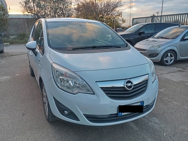 Opel Meriva 1.3 CDTI 95CV ecoFLEX Cosmo