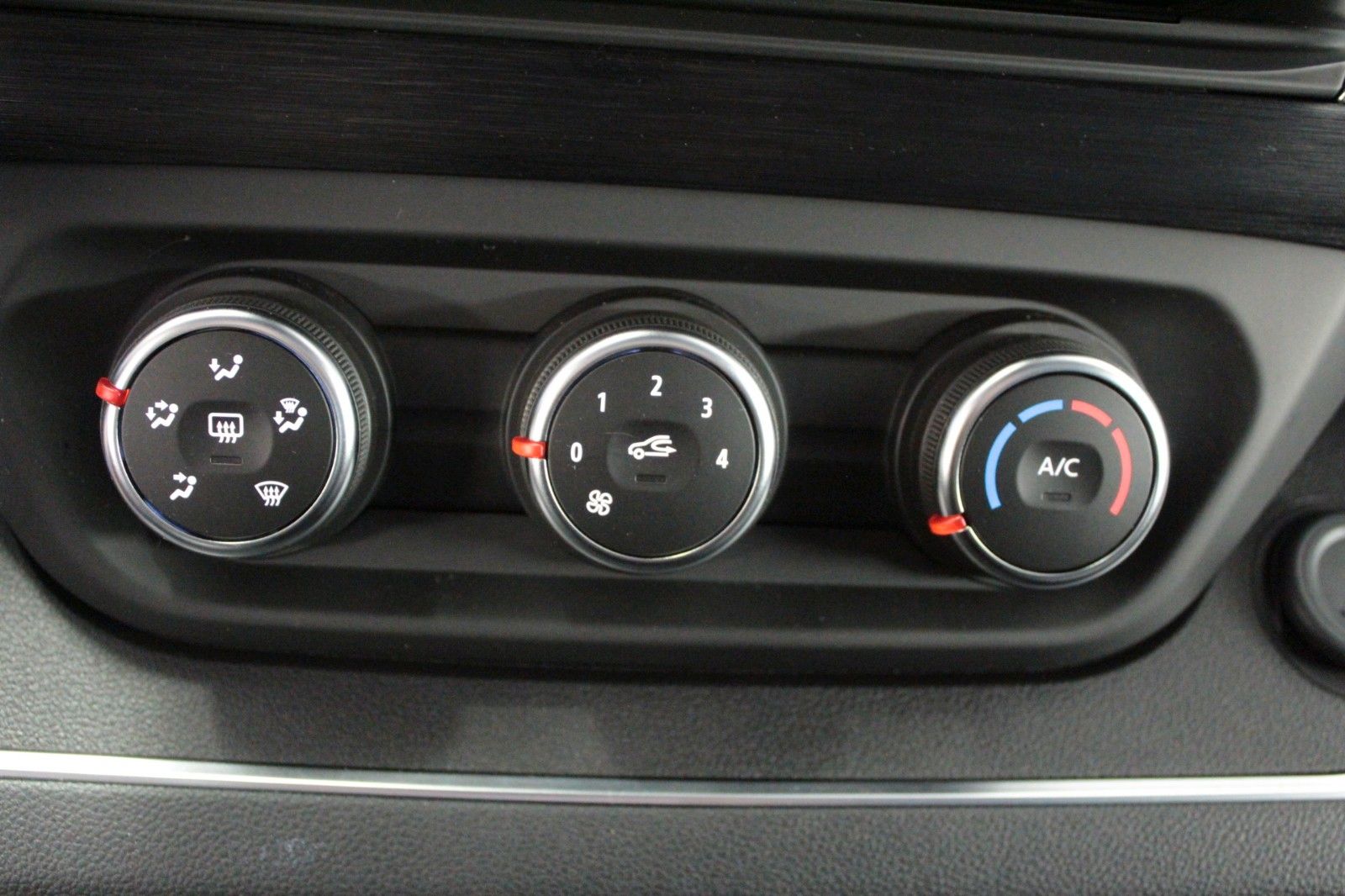 Fahrzeugabbildung Renault Trafic Grand dCi 150 EDC Evo*Automatik*8-Sitzer*