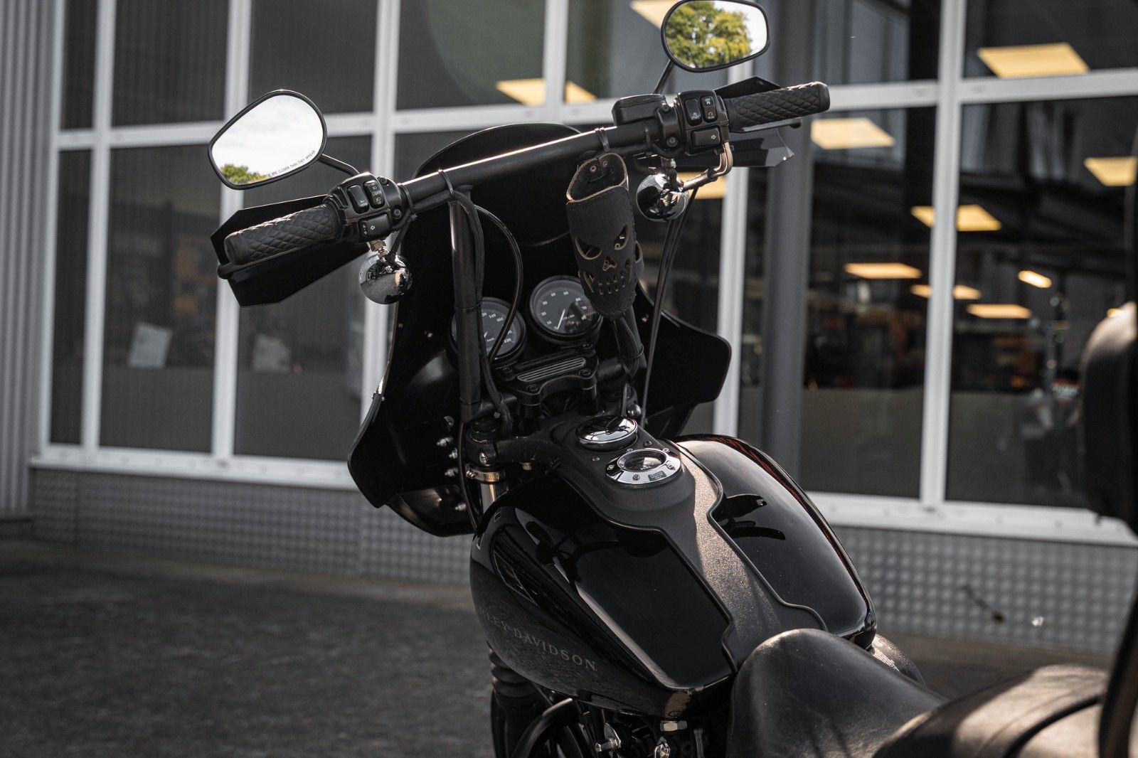 Fahrzeugabbildung Harley-Davidson DYNA SUPER GLIDE SPORT FXDX - CLUBSTYLE 88 TC