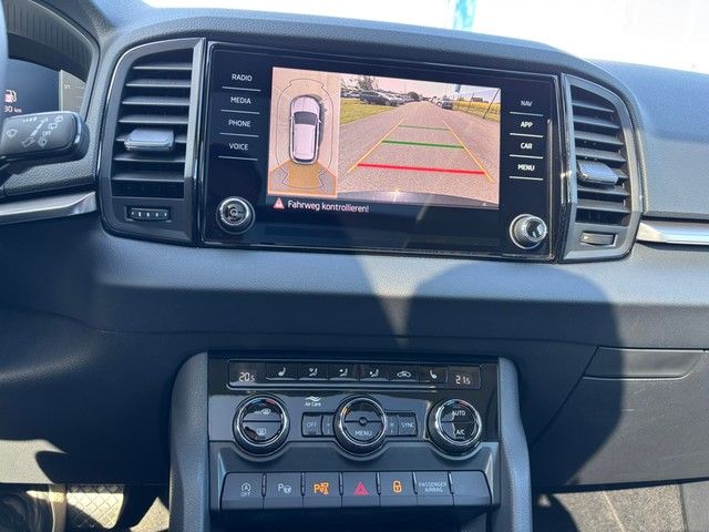 KAROQ 1.5 TSI Selection DSG PANO AHK 360° MATRIX