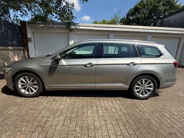 Volkswagen Passat Variant - 7