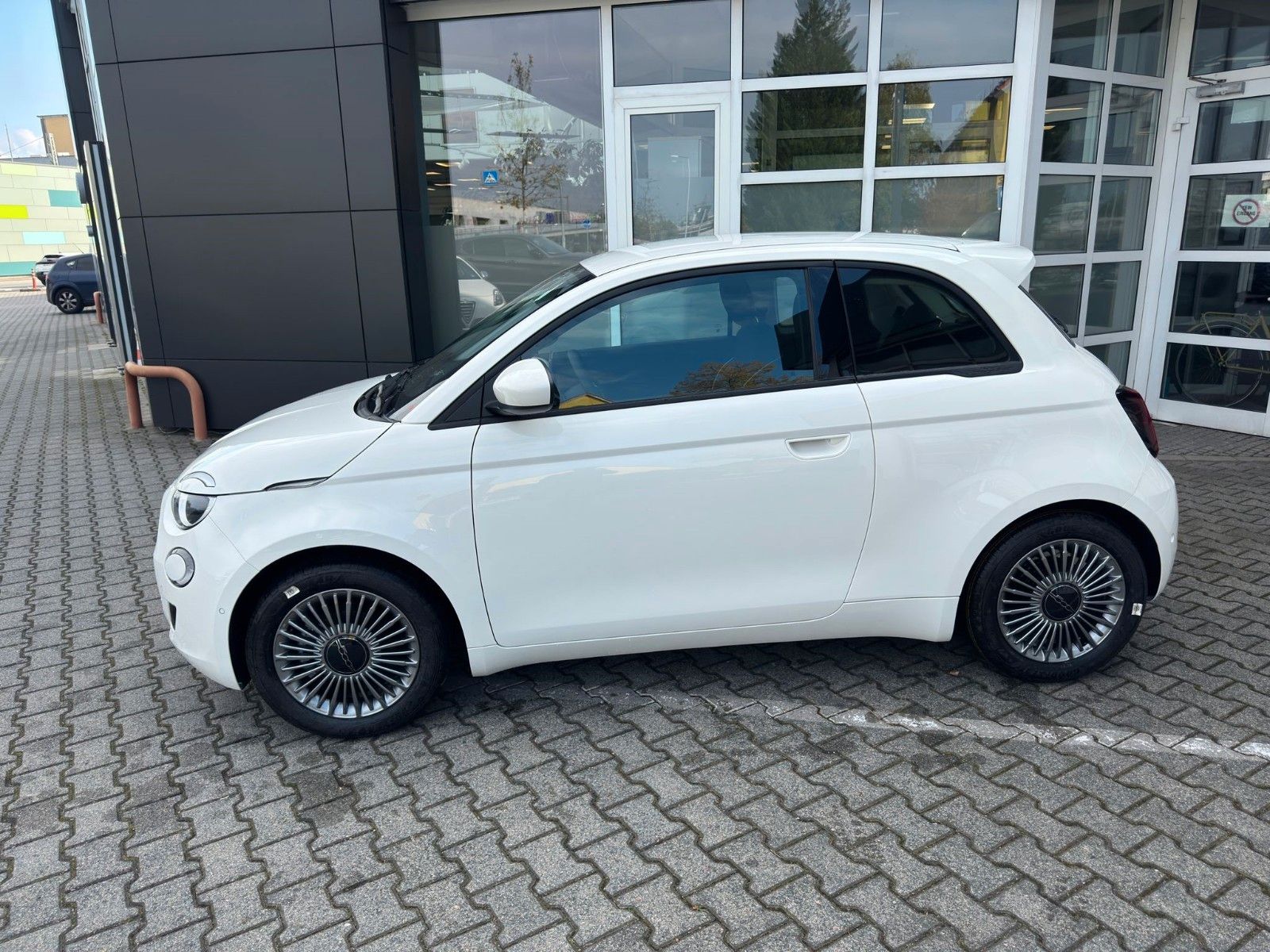 Fiat 500e - Bild 3