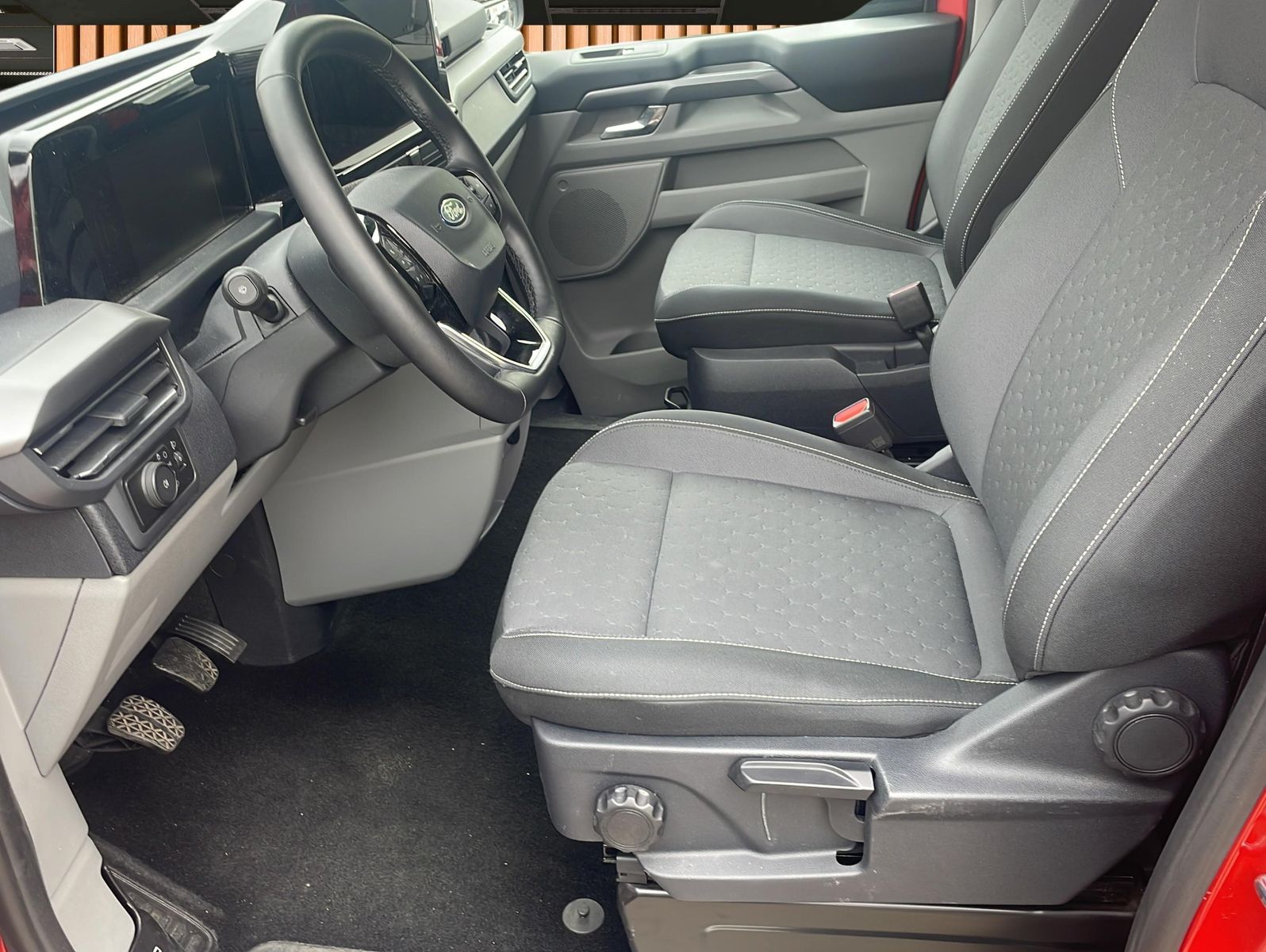 Ford Tourneo Custom 320 L1 Titanium*8 Sitze*LED* foto 7
