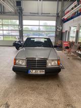 Mercedes-Benz 300 D - Mercedes-Benz 300 aus 1989: 300d