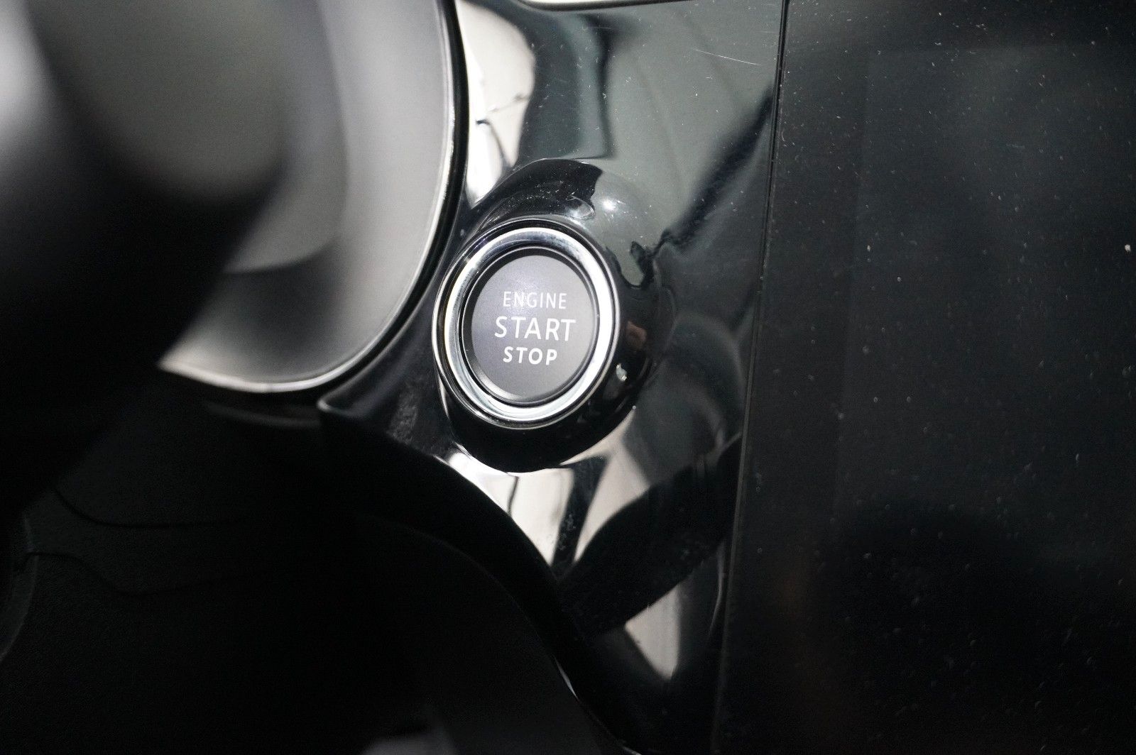 Fahrzeugabbildung Opel Corsa F 1.2T ELEGANCE NAVI/LED/SPORT/VIRTU./DAB+