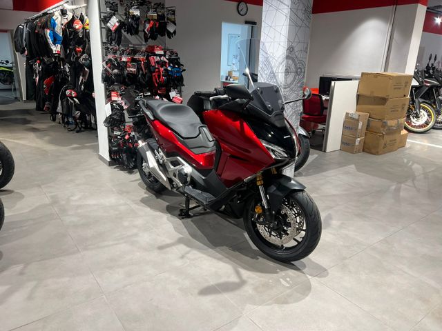 Honda Forza 750 NSS 2024 Candy Red *Tageszulassung*