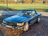 Mercedes-Benz 560 SL - Zustand 2 in perfekter Farbkombination! - Mercedes-Benz SL 560: Cabrio