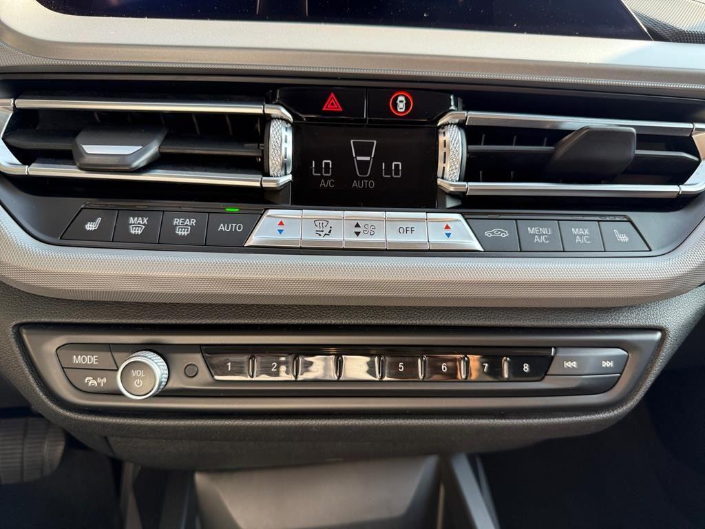 BMW 118 i Aut. Advantage LED+SHZ+Lichtpaket+DAB+, миниатюра 17