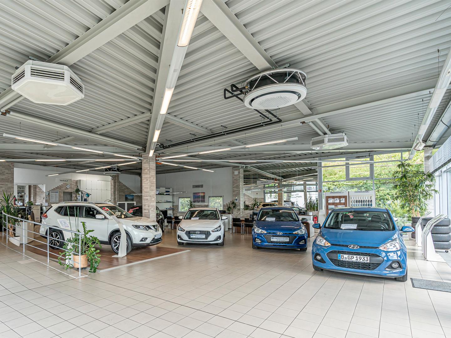 showroom-image-bottom