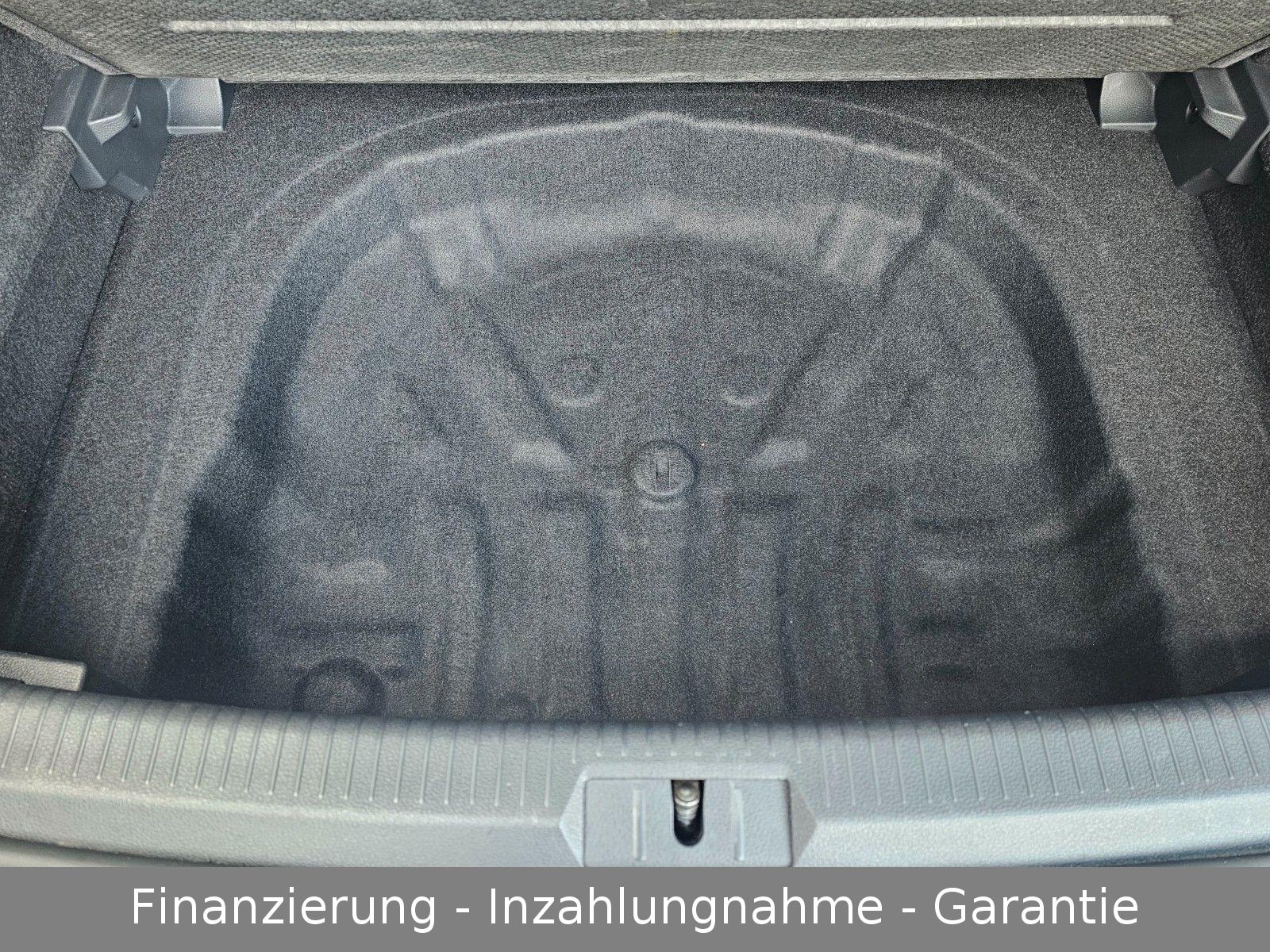 Volkswagen Golf VII Lim. GTI Performance Navi aus 2. Hand!!