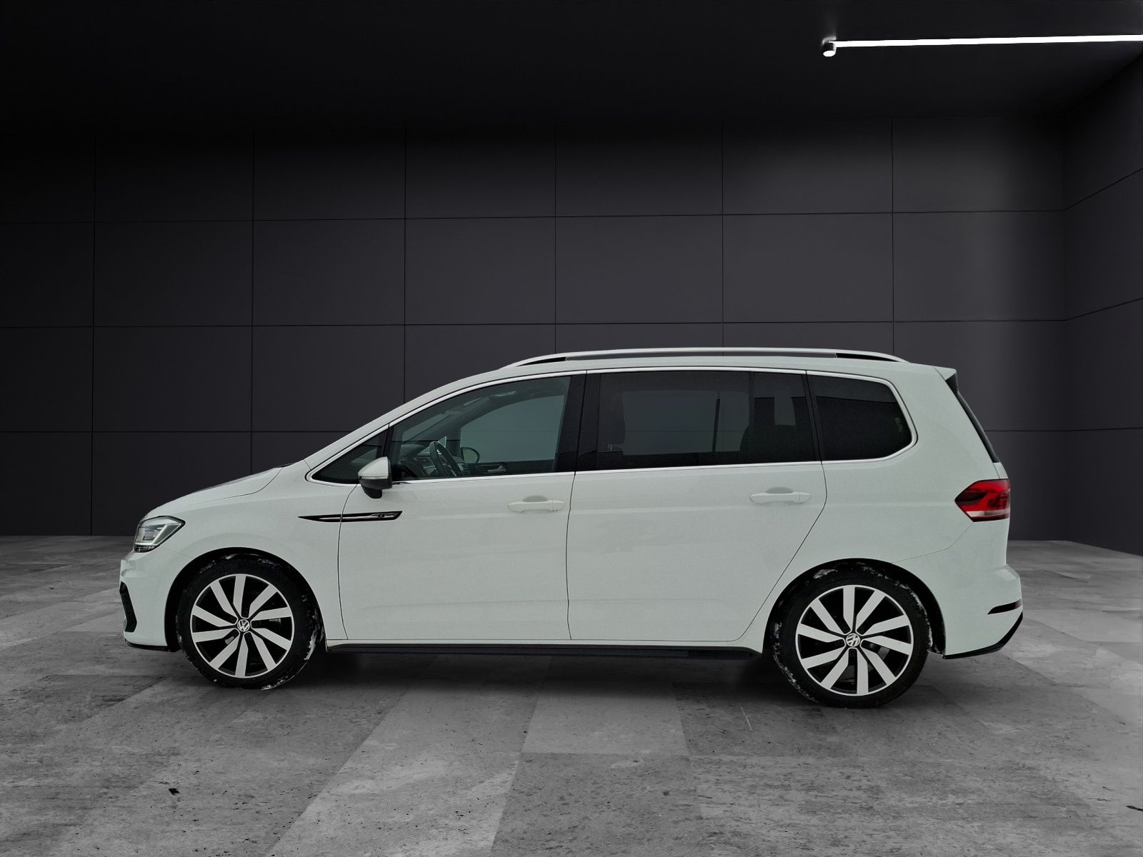 Fahrzeugabbildung Volkswagen Touran TDI Highline 7-Si R-Line LED AHK Navi ACC