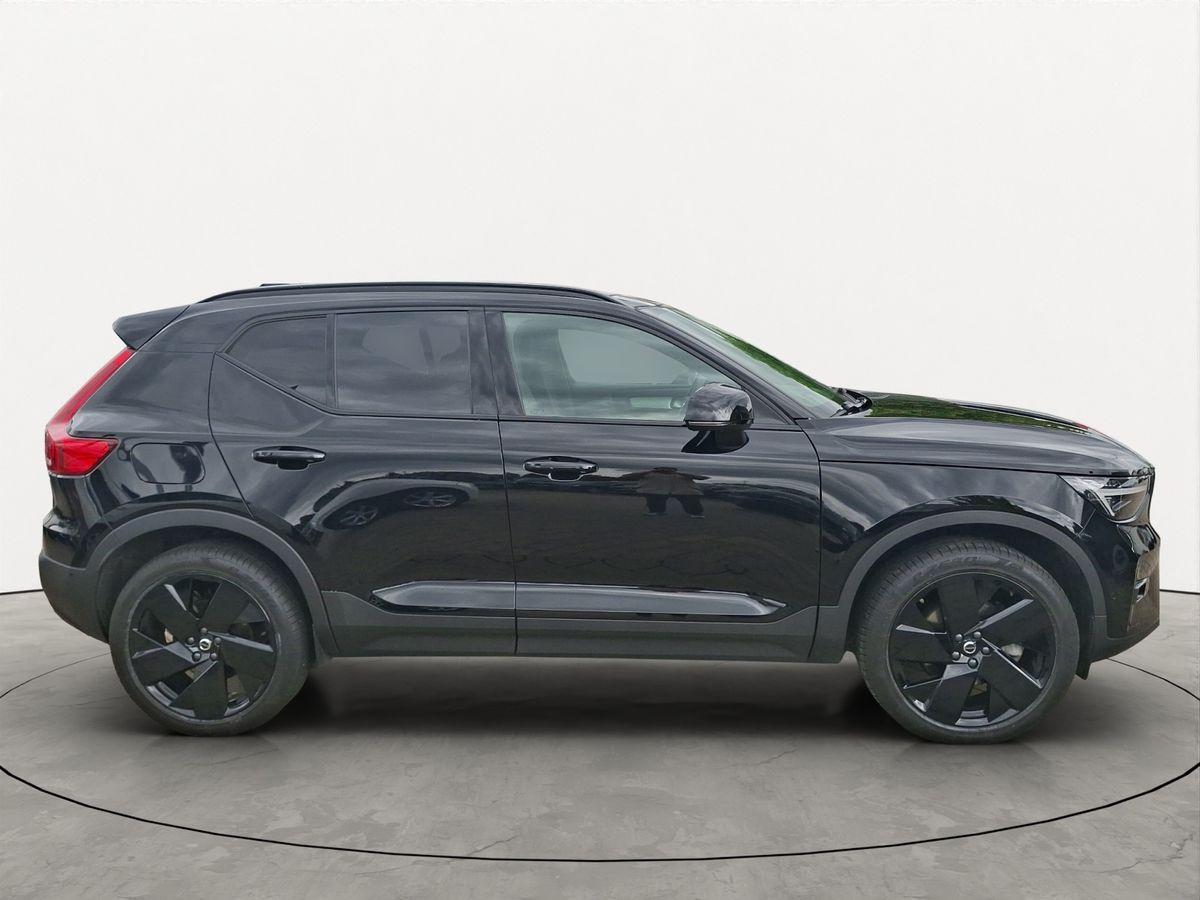 Volvo XC40 B3 Black Edition Plus 360° H/K ACC LED 20"