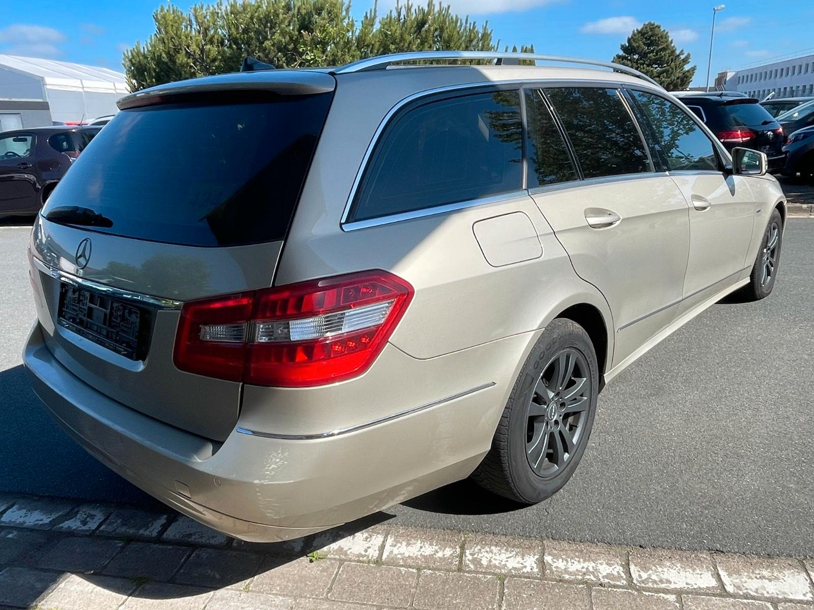 Mercedes-Benz E200 2012 — photo 6