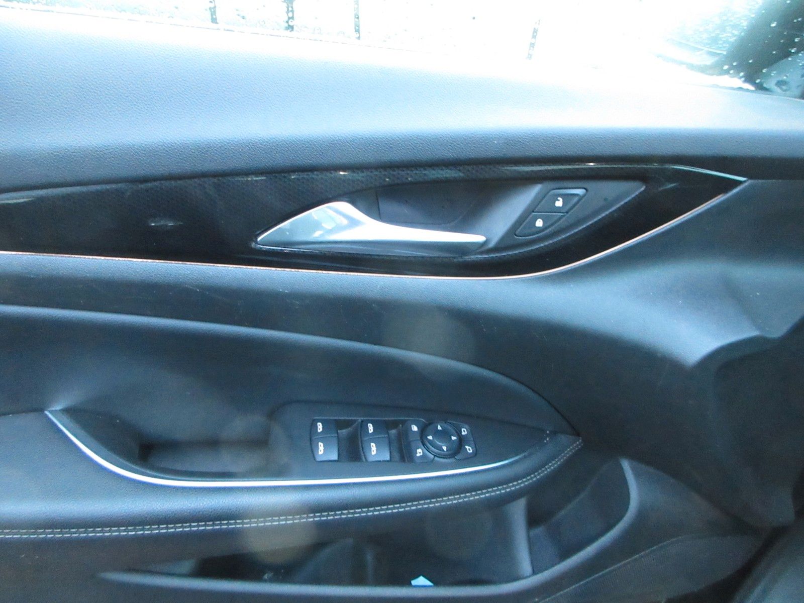 Fahrzeugabbildung Opel Insignia B ST  1.5D ELEG. LED/NAVI/SHZ/LHZ/PANO