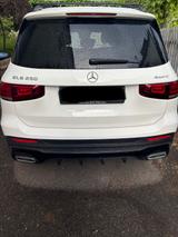 Mercedes-Benz GLB 250 4MATIC - AMG Line Night Paket - 1. Hand - gebrauchte Mercedes-Benz GLB 250 aus dem Jahr 2022