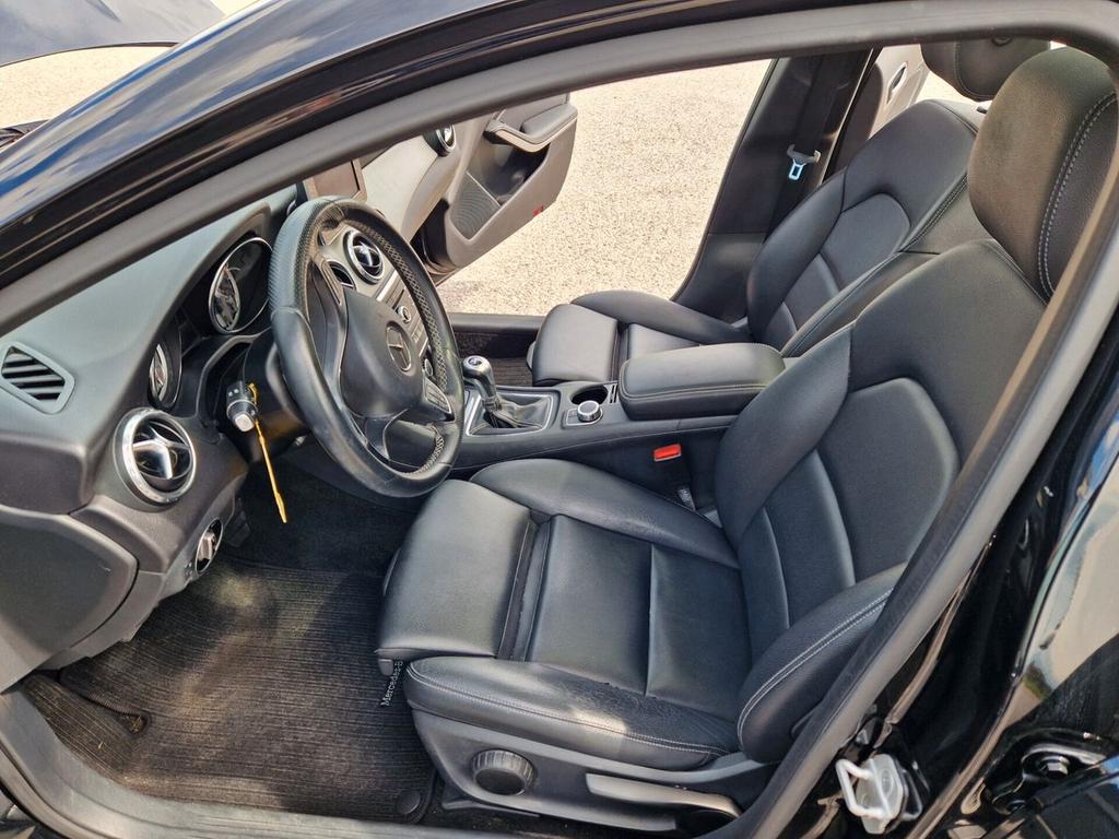 Mercedes-Benz GLA 180