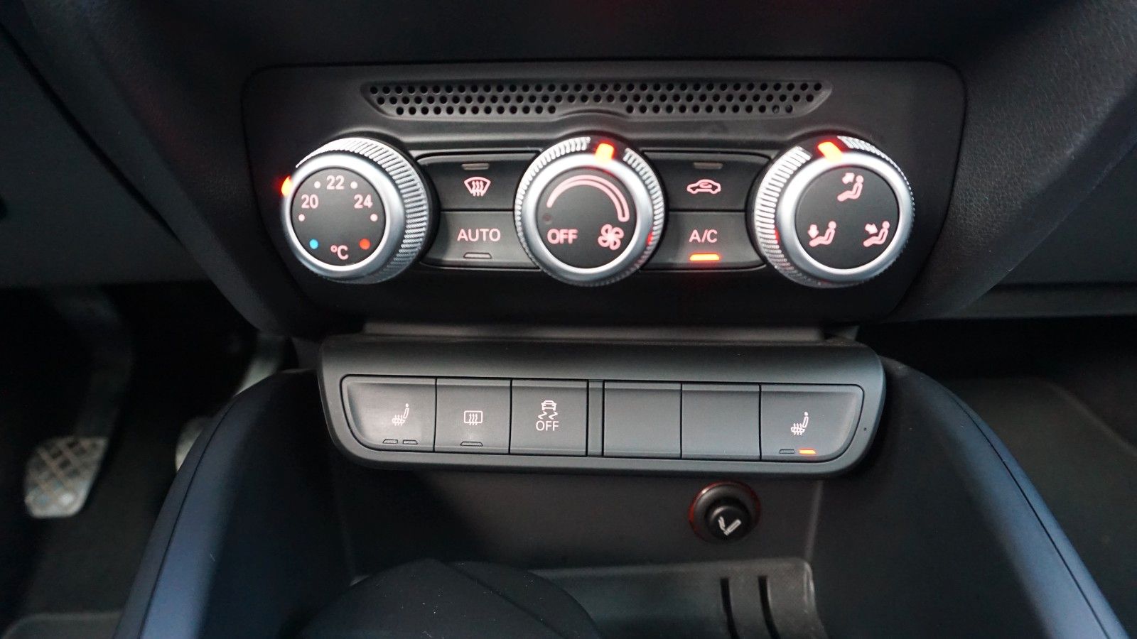 Fahrzeugabbildung Audi A1 Sportback design Xenon, SH, SD, PDC, HU NEU