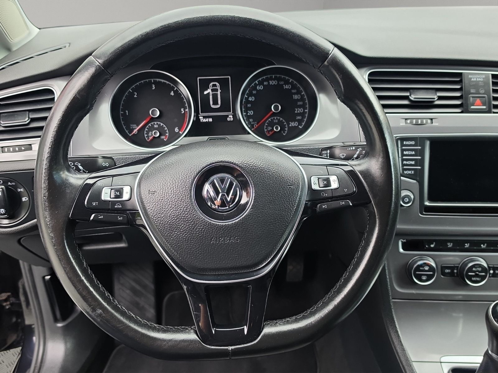 Fahrzeugabbildung Volkswagen Golf VII Variant Trendline BMT NAVI KLIMA SHZ