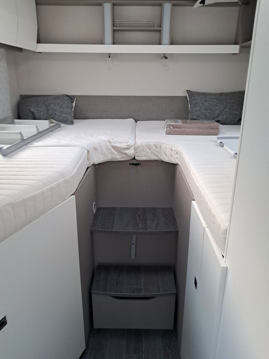 Fahrzeugabbildung Frankia Neo MT 7 SAT,TV,Solar,Markise,Dachklimaanlage