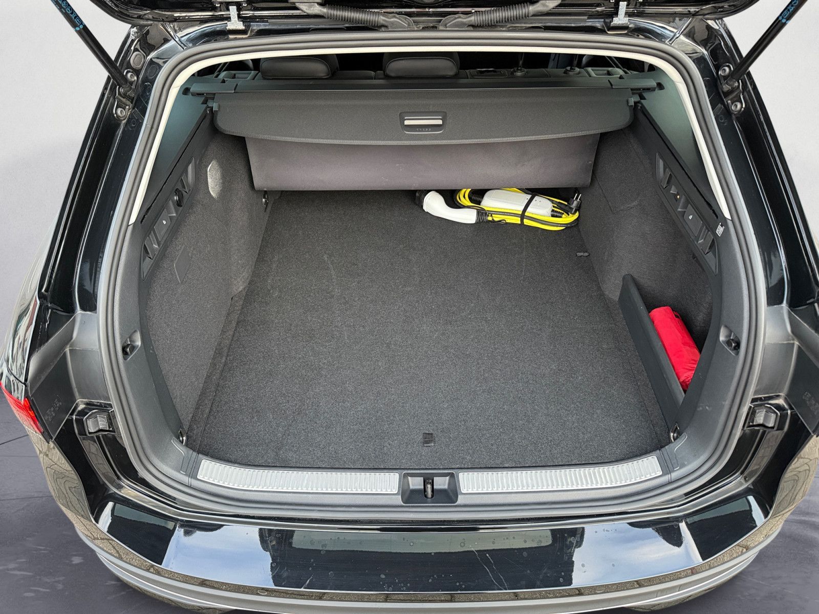 Volkswagen Passat - Bild 11