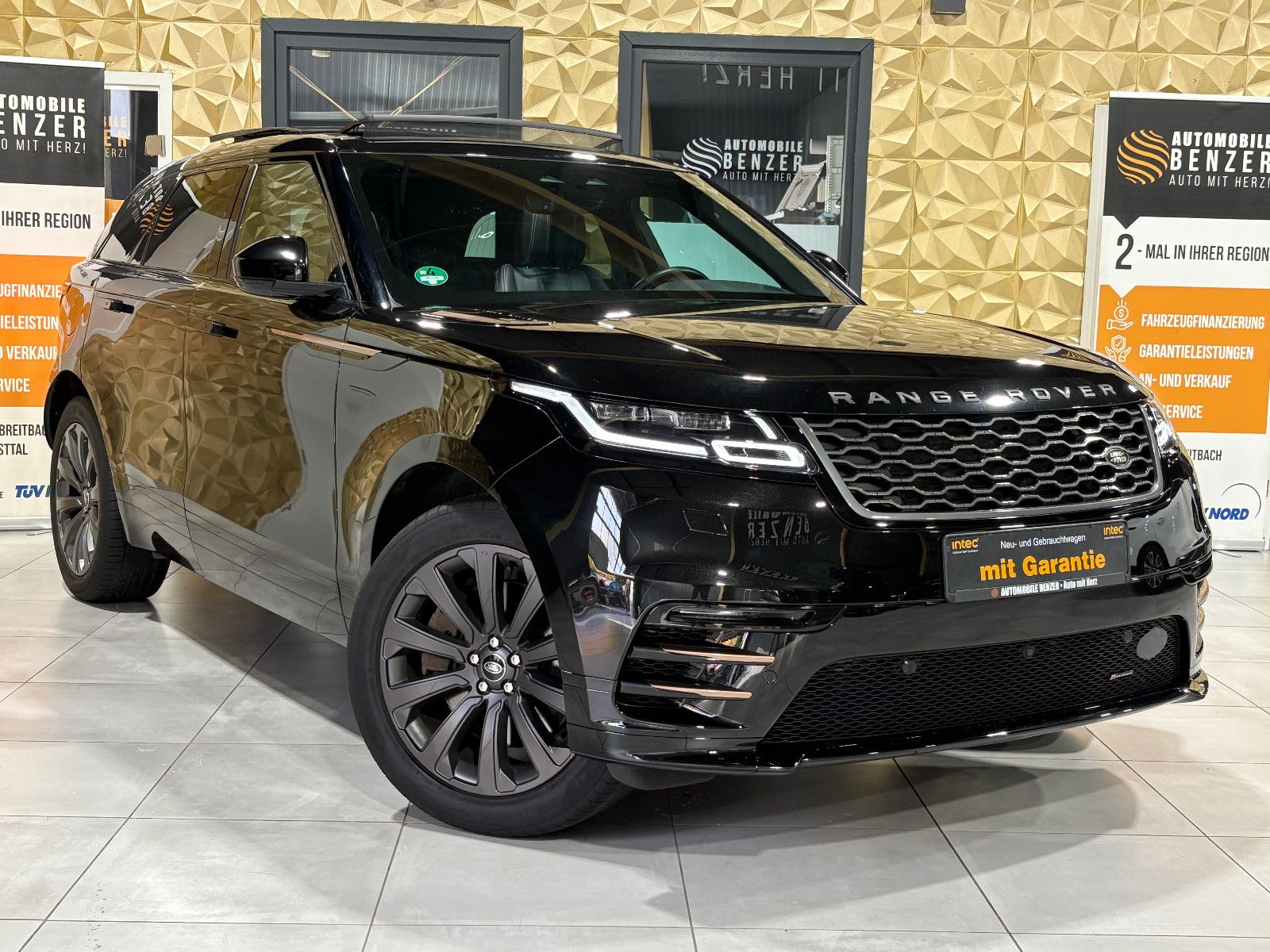 Fahrzeugabbildung Land Rover Range Rover Velar/R-DYNAMIC/PANO/HEAD-UP/ACC