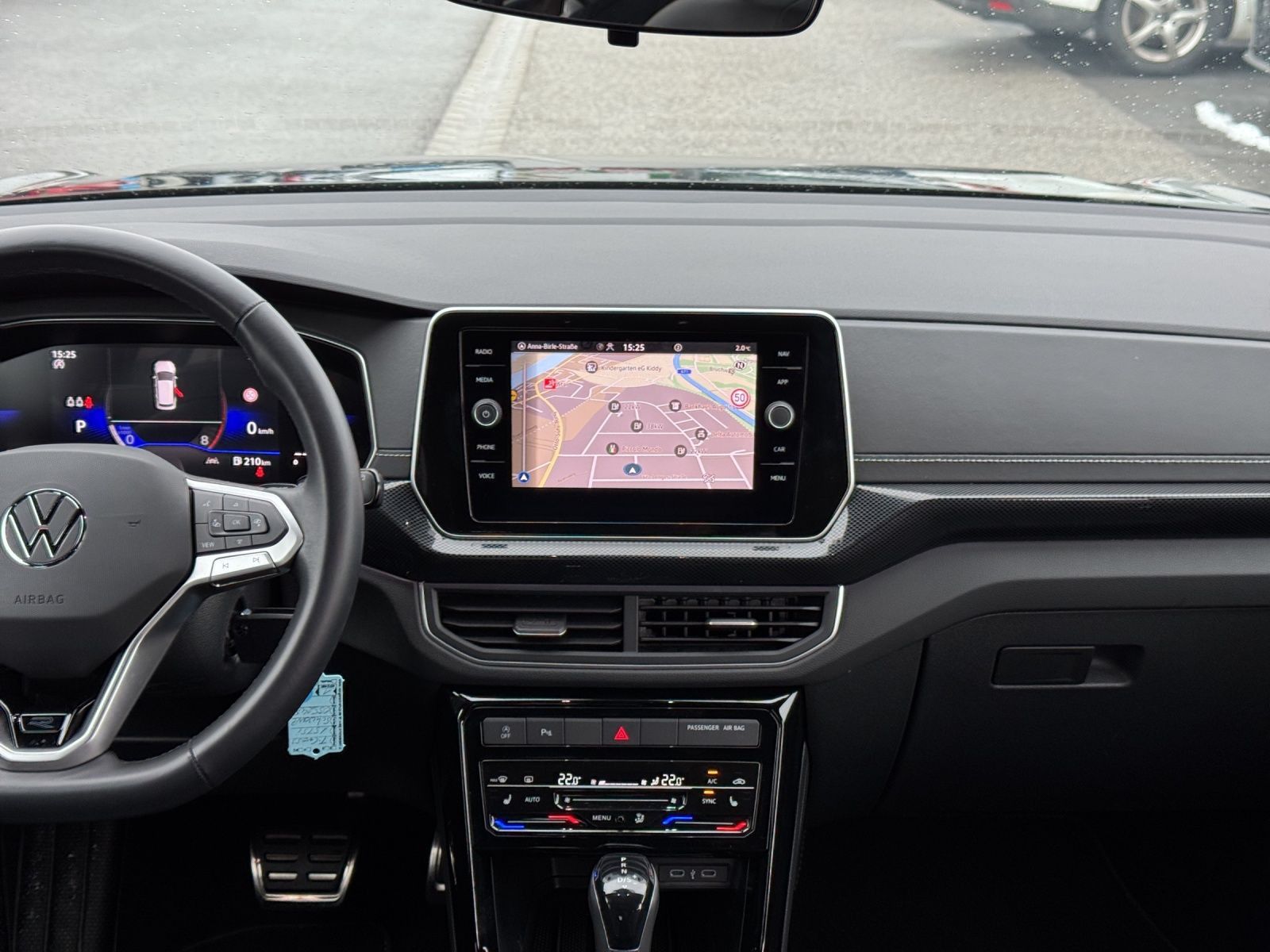 Volkswagen T-Cross - Bild 8