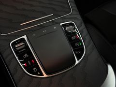 MERCEDES-BENZ GLC 63 S AMG 4Matic*CAM*PANO*NIGHT*AHK*ACC*BURM MERCEDES-BENZ GLC 63 S AMG 4Matic*CAM*PANO*NIGHT*AHK*ACC*BURM