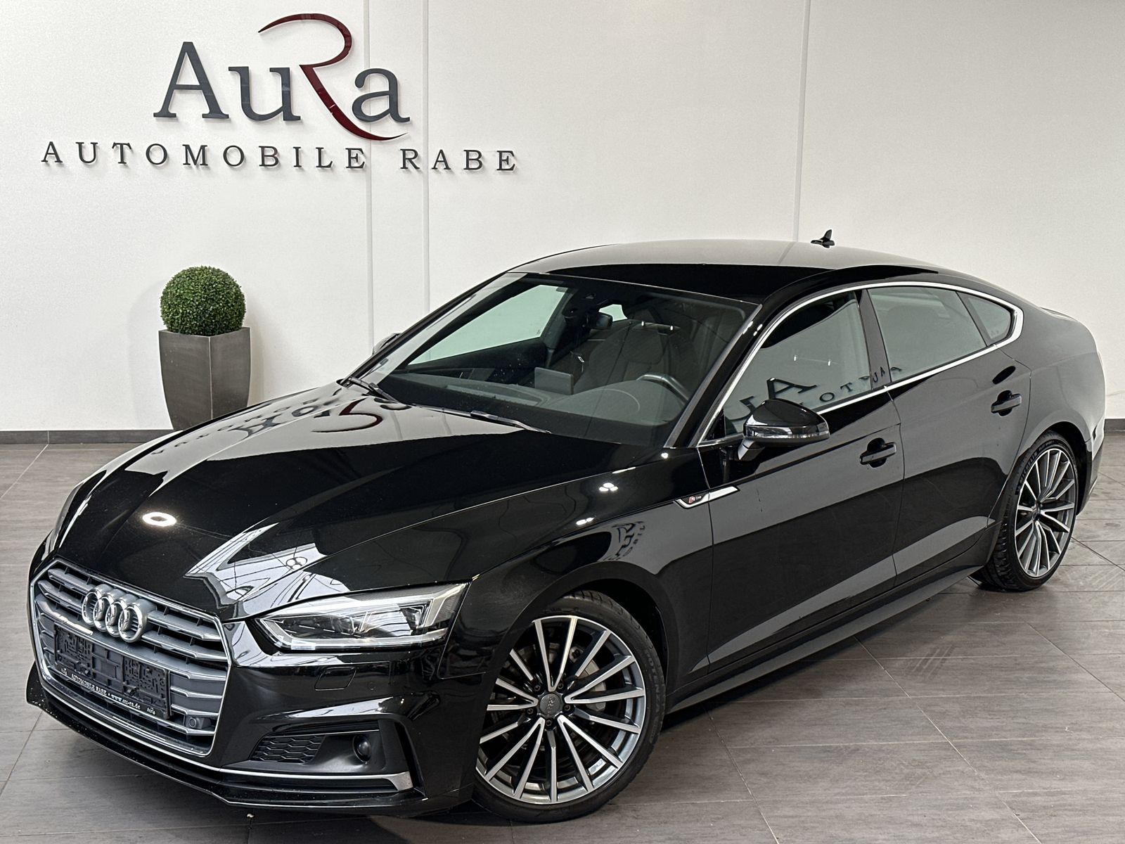 Fahrzeugabbildung Audi A5 40 TDI S-Line Aut. NAV+LED+ACC+AHK+19ZOLL+2HD