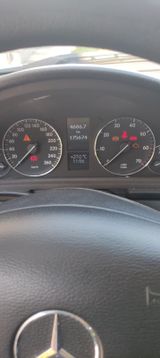Mercedes-Benz C 180 KOMPRESSOR CLASSIC Classic - Mercedes-Benz C 180 mit LPG-Antrieb: Limousine
