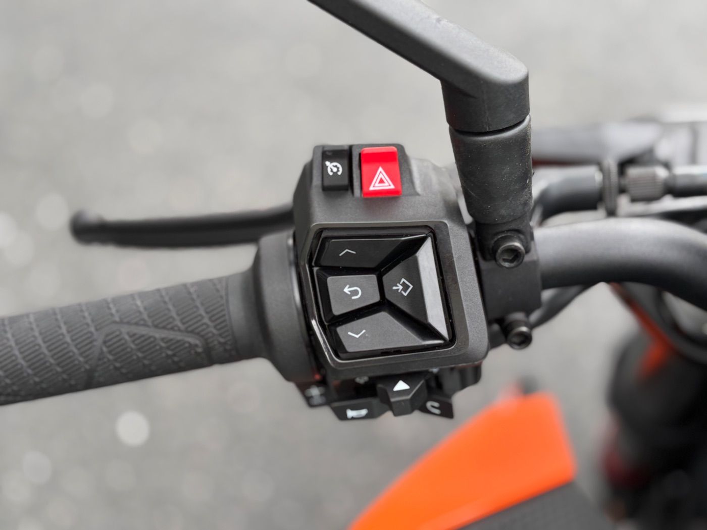 Fahrzeugabbildung KTM 990 Duke Modell 2026