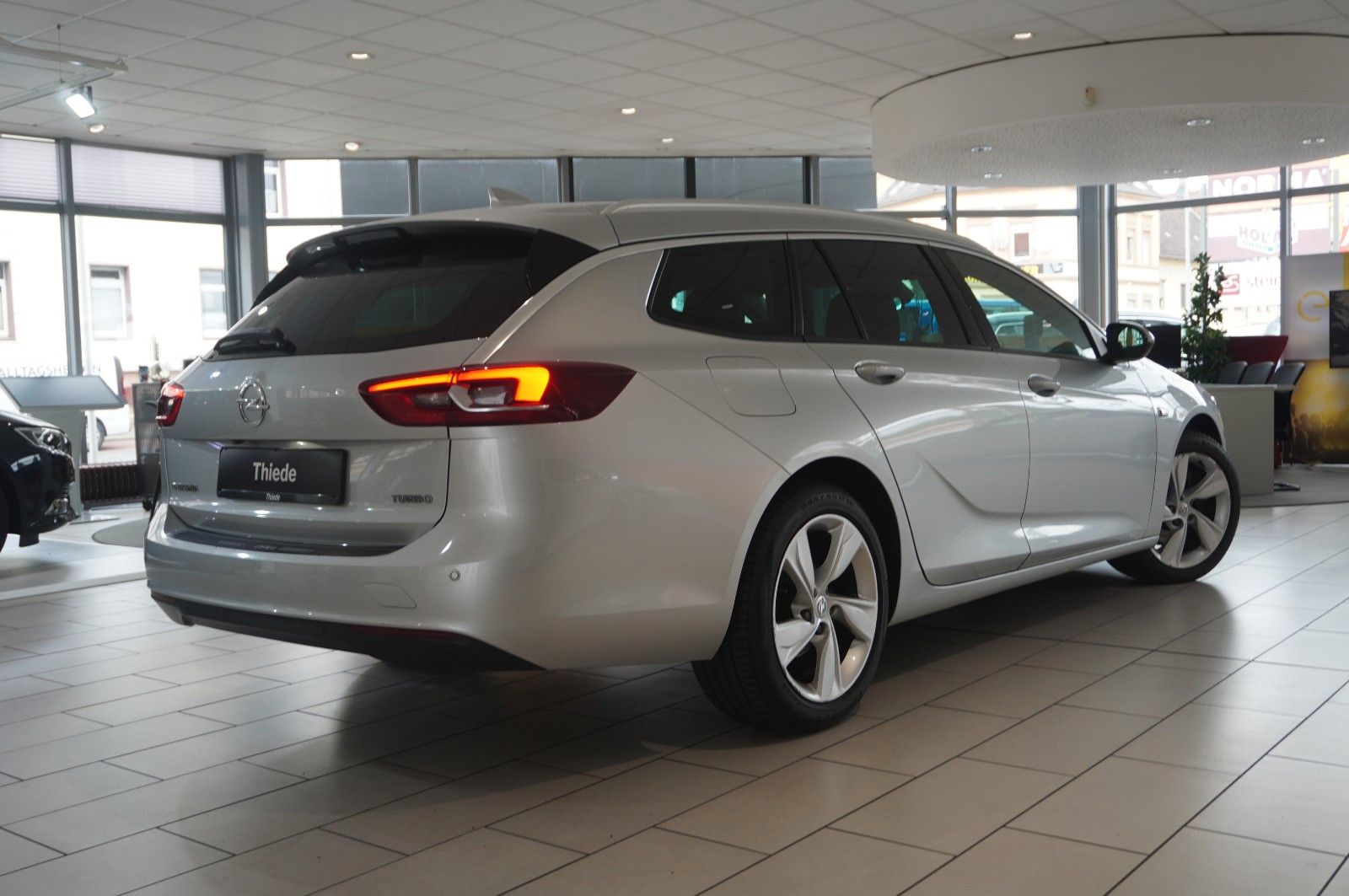 Fahrzeugabbildung Opel Insignia B ST 1.5T DYNAMIC NAVI/LED/KAMERA/DAB+