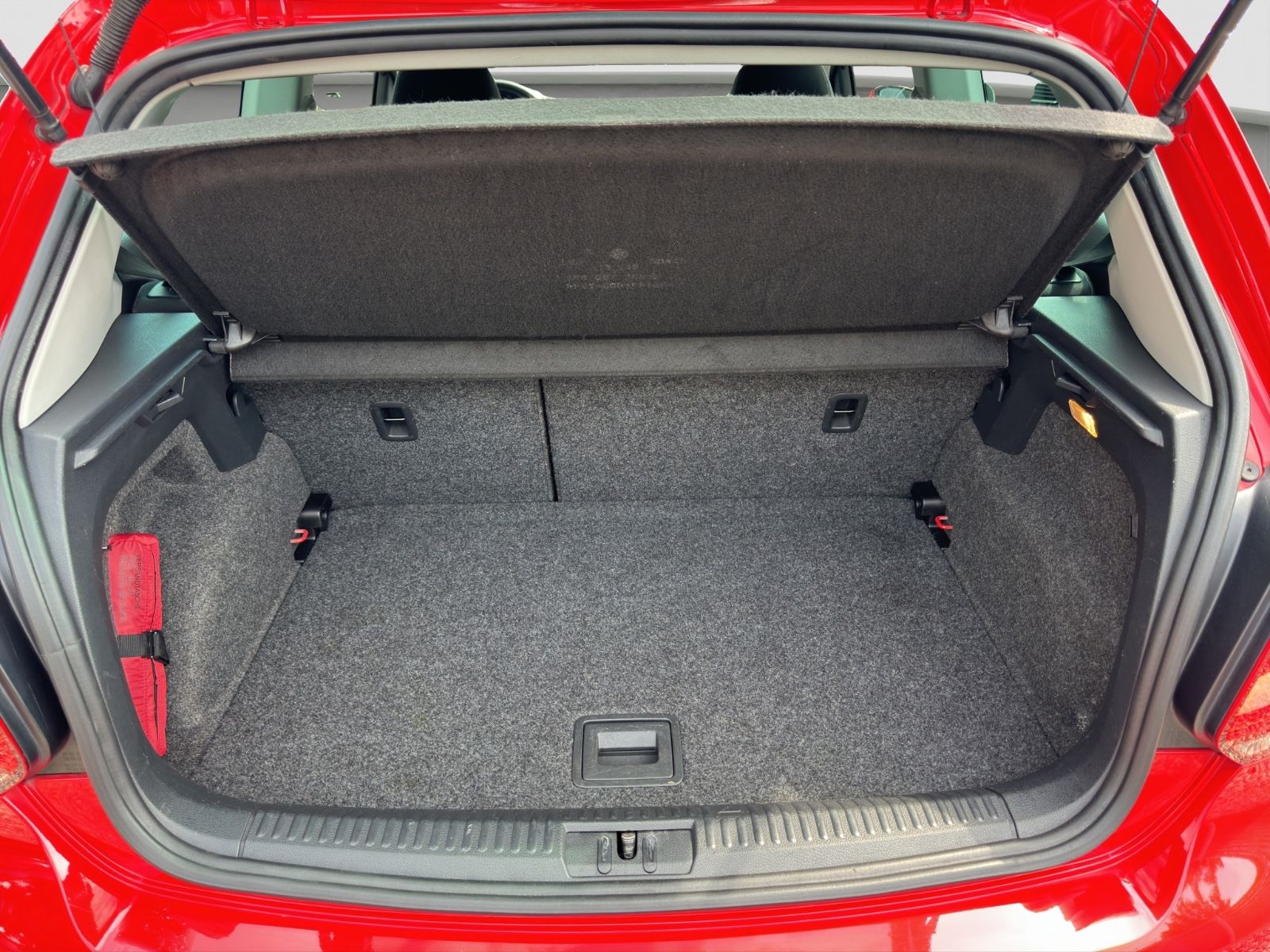 Fahrzeugabbildung Volkswagen Polo V Life /Klimaautom./Sitzhz./Tempom./PDC/Alu