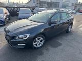 Volvo V60 Kombi Linje Business - Volvo V60 mit Diesel-Antrieb