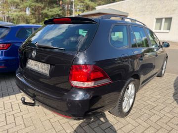 Volkswagen Golf - 6