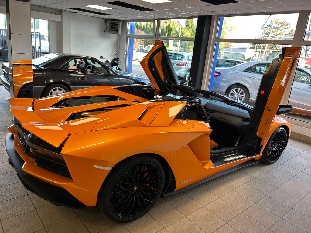 Image of Lamborghini Aventador