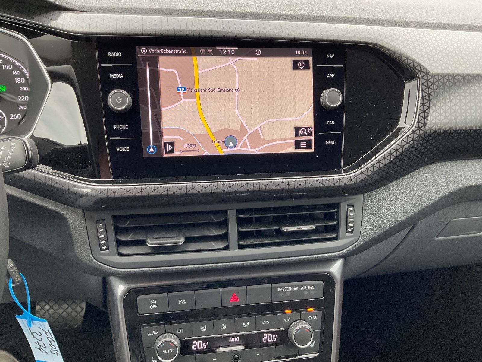 Fahrzeugabbildung Volkswagen T-Cross 1.0 TSI DSG Style,Navi,Kamera,ACC