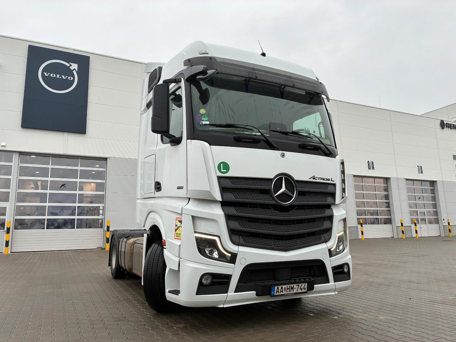Mercedes-Benz Actros 1851