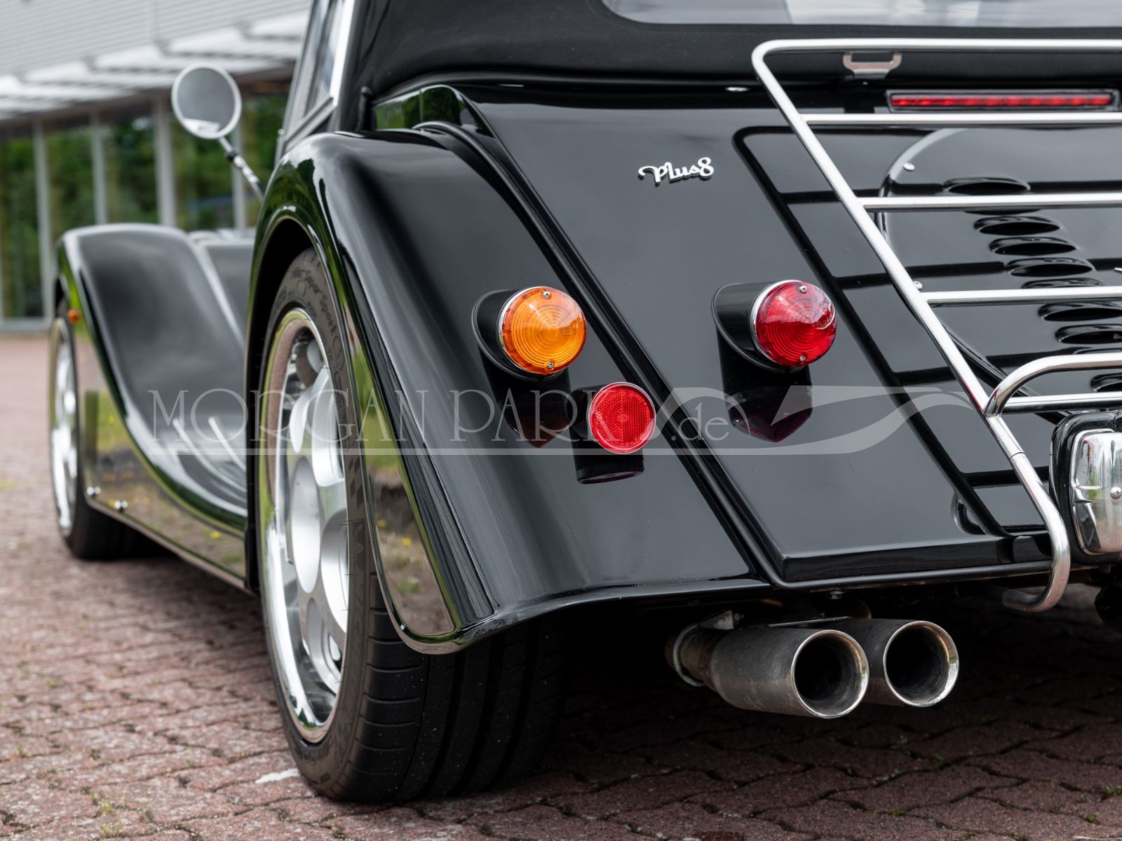 Fahrzeugabbildung Morgan Plus 8 *Sport Black + Automatikgetriebe*
