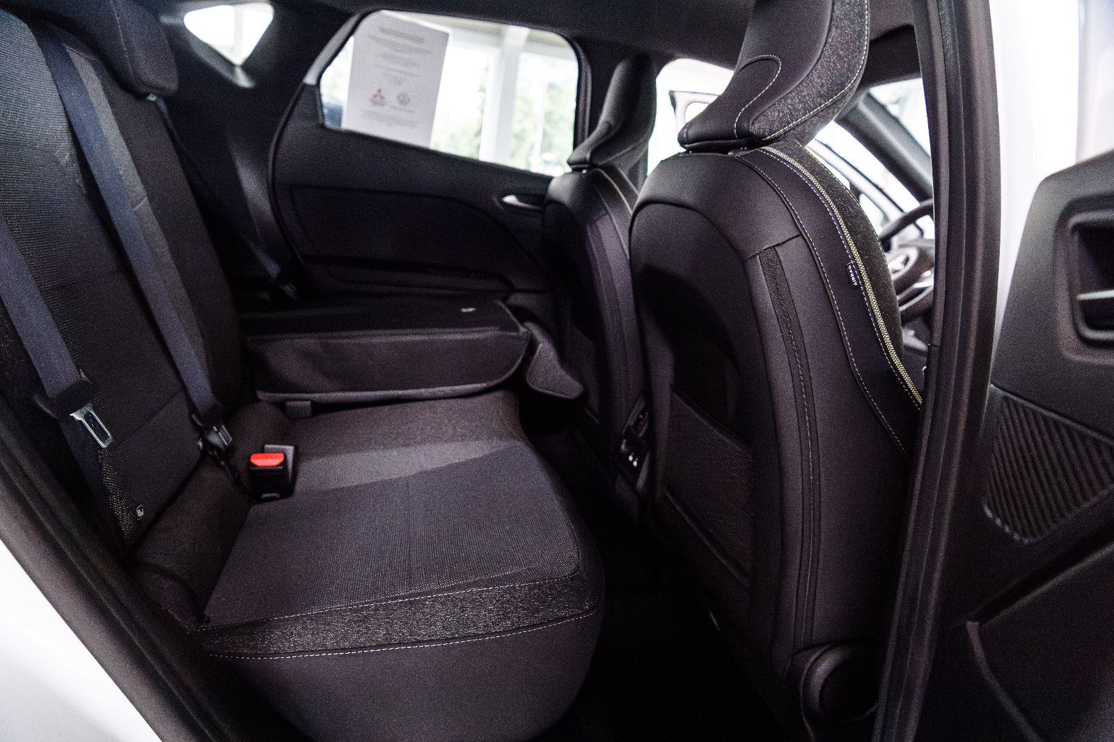 Fahrzeugabbildung Mitsubishi ASX Edition 1.8 HEV Auto. LED 360° Google