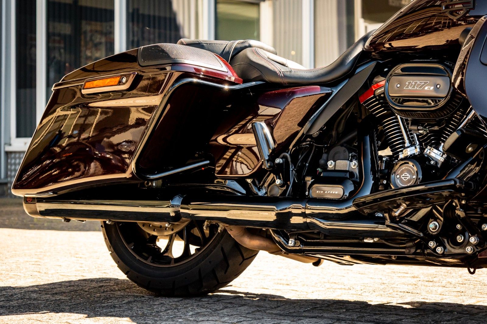Fahrzeugabbildung Harley-Davidson CVO STREET GLIDE 117 FLHXSE