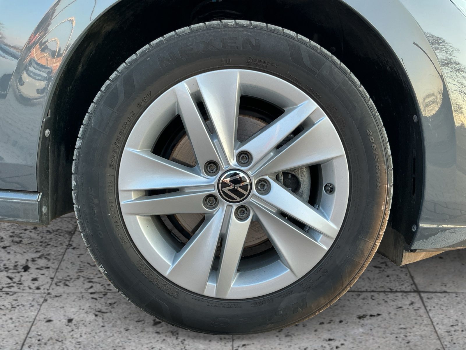 Volkswagen Golf - Bild 8