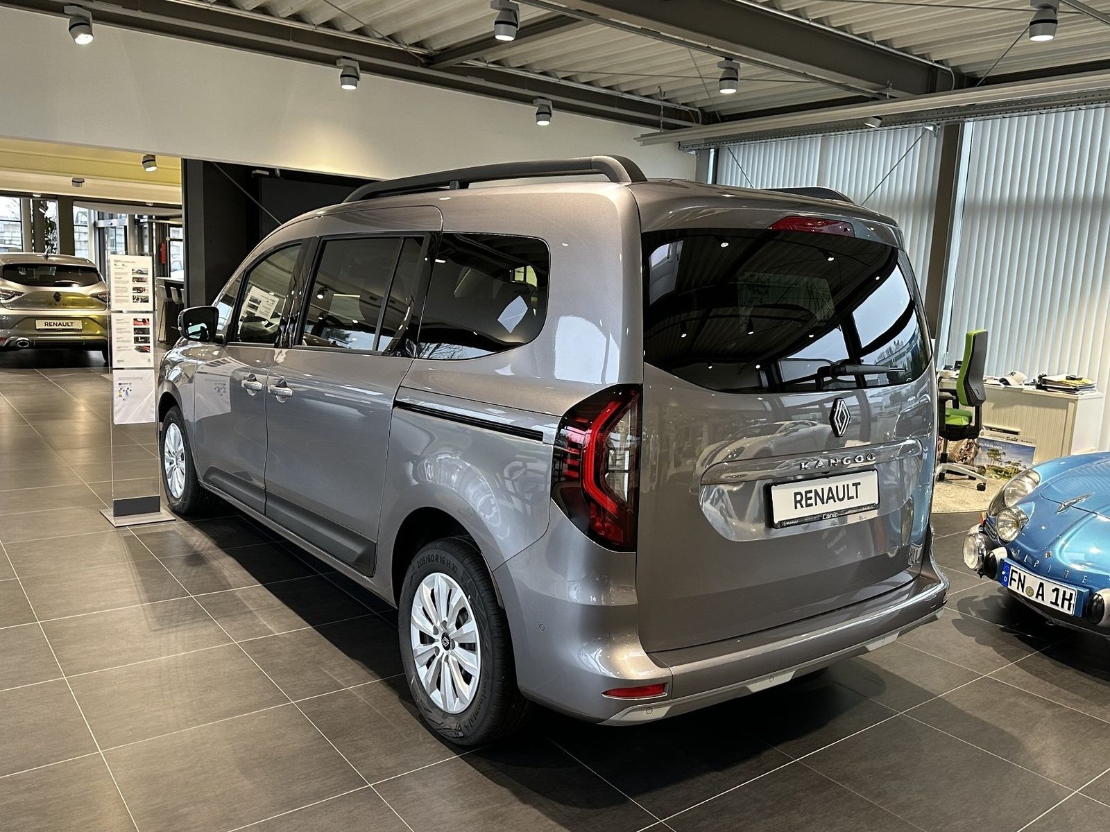 Fahrzeugabbildung Renault Kangoo GRAND TECHNO TCe 130 EDC Aktion Dezember